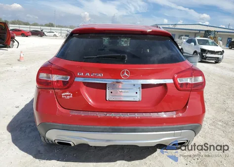 2016 Mercedes-Benz Gla 250 z USA, uszkodzony, nr VIN WDCTG4EB2GJ219552